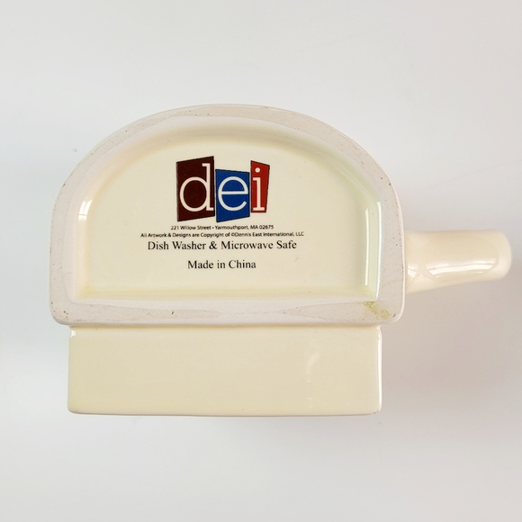 Dei "It's a Cookie & Coffee Kind of Day" Stoneware Cookie Pocket Mug - Picture 5 of 7